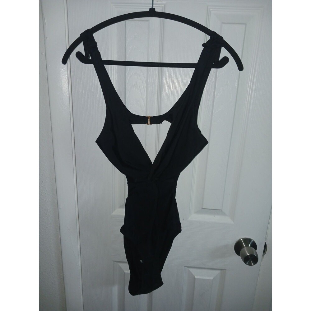 6 Shore Road By Pooja Women's Medium Baracoa Black Rock One Piece‎ Swimsuit